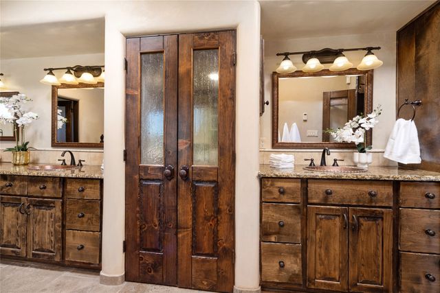 2 Green Meadow Loop, Santa Fe, NM 87506