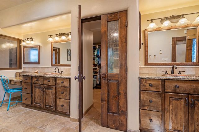 2 Green Meadow Loop, Santa Fe, NM 87506