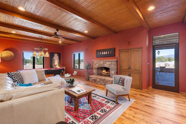 2 Green Meadow Loop, Santa Fe, NM 87506