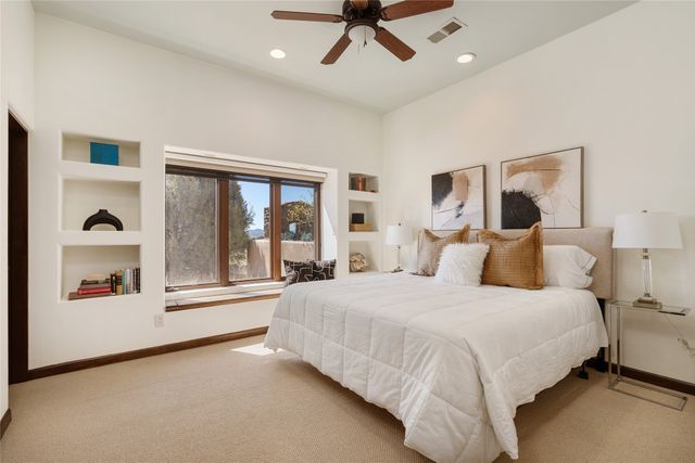 2 Green Meadow Loop, Santa Fe, NM 87506