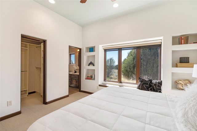 2 Green Meadow Loop, Santa Fe, NM 87506