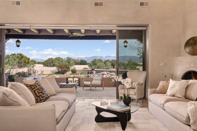 2 Green Meadow Loop, Santa Fe, NM 87506