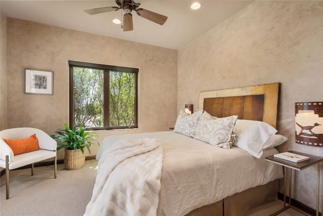 2 Green Meadow Loop, Santa Fe, NM 87506