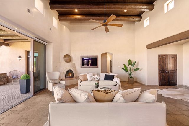 2 Green Meadow Loop, Santa Fe, NM 87506