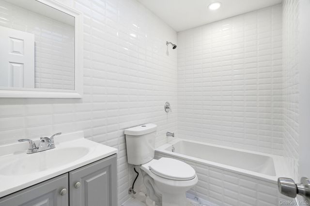 278 Balcom Avenue, Bronx, NY 10465