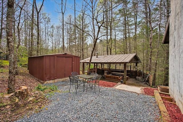 68 Hawk Lane, Ellijay, GA 30540