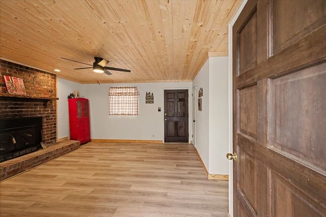 68 Hawk Lane, Ellijay, GA 30540