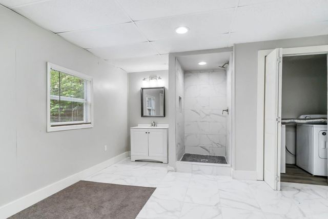 207 W Saunders Street, League City, TX 77573
