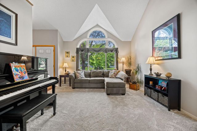 4150 Columbine Court, Vadnais Heights, MN 55127