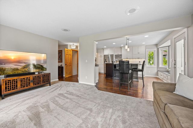 4150 Columbine Court, Vadnais Heights, MN 55127