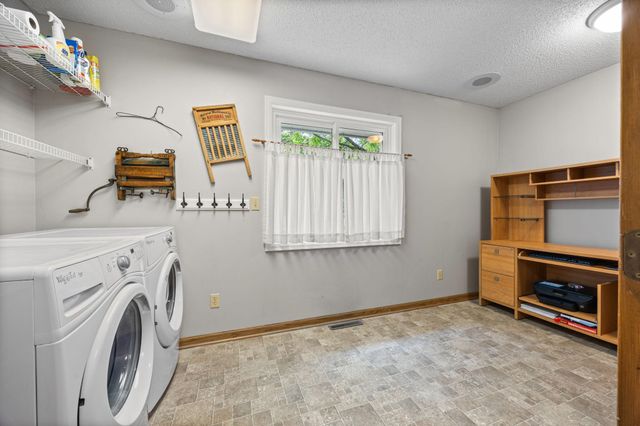 4150 Columbine Court, Vadnais Heights, MN 55127