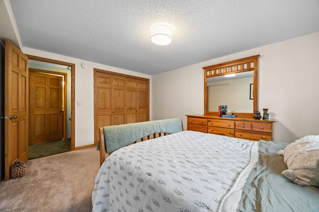4150 Columbine Court, Vadnais Heights, MN 55127