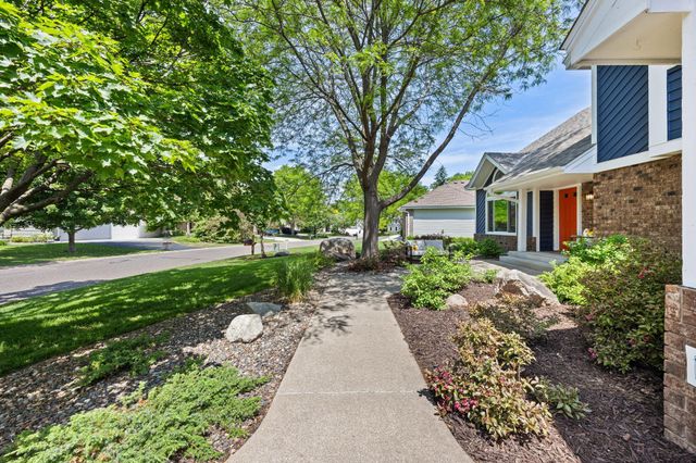 4150 Columbine Court, Vadnais Heights, MN 55127