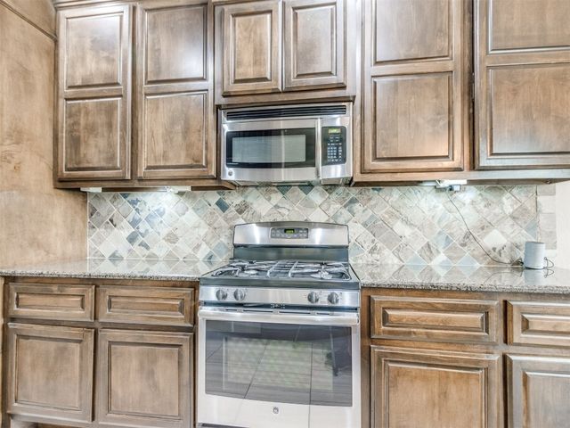 928 NW 191st Street, Edmond, OK 73012