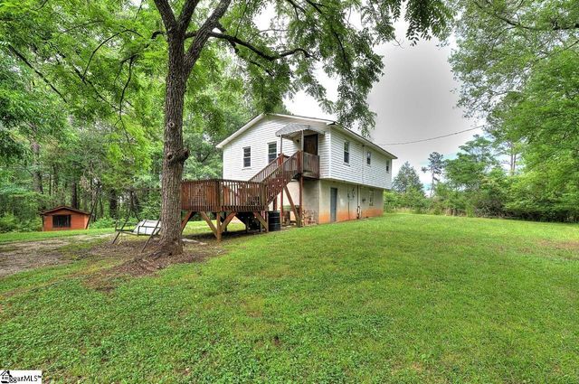 503 Edgewater Road, Woodruff, SC 29388