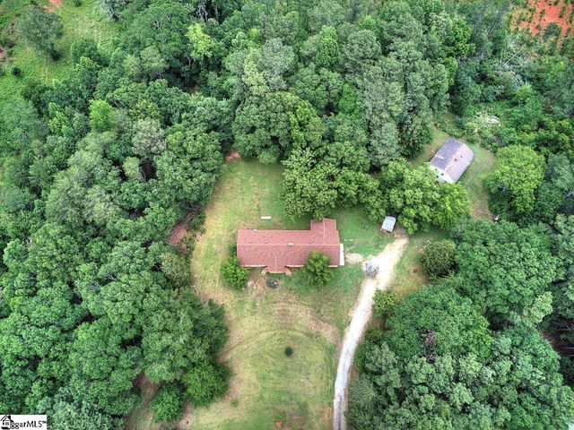 503 Edgewater Road, Woodruff, SC 29388