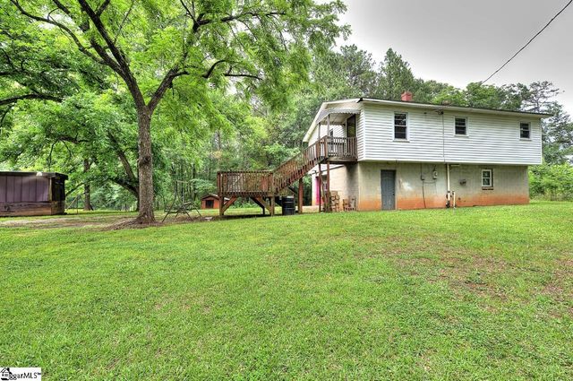 503 Edgewater Road, Woodruff, SC 29388