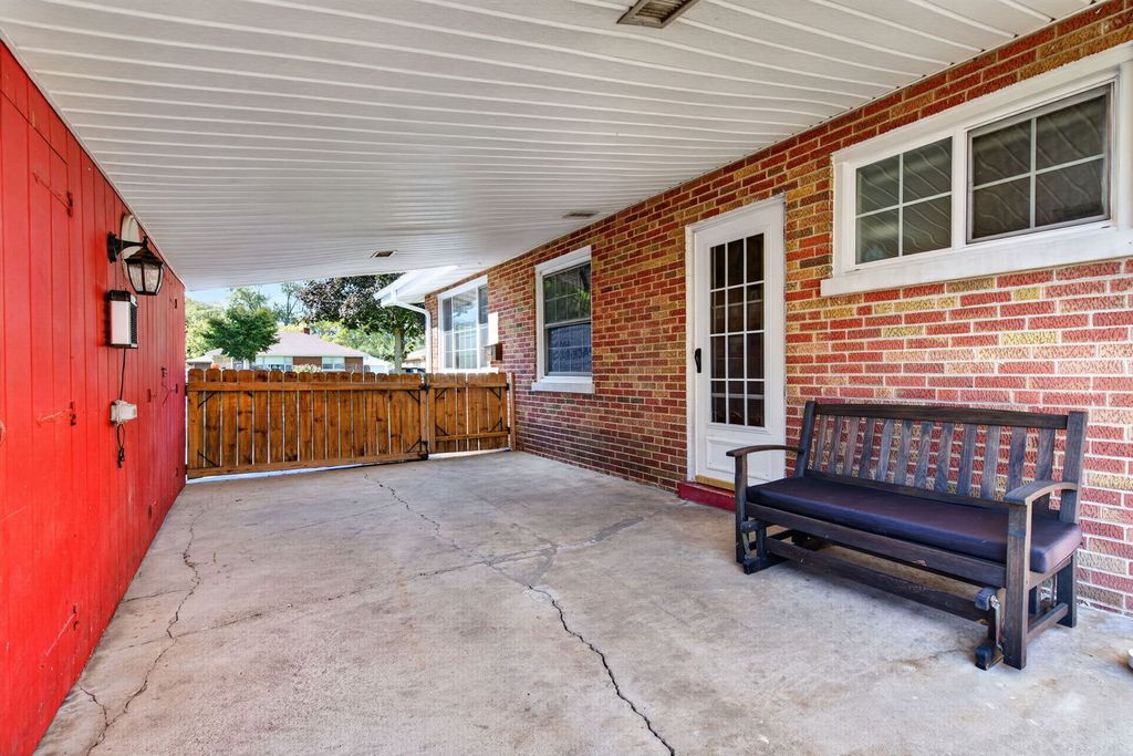 219 Judson Street, Bensenville, IL 60106 — photo 3