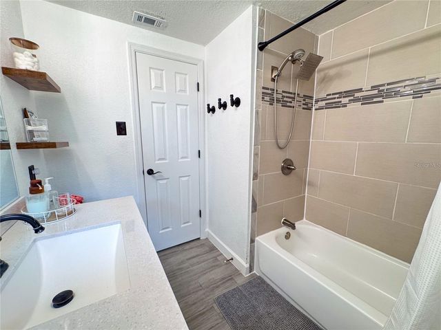 9616 PINE RIDGE AVENUE, Riverview, FL 33578