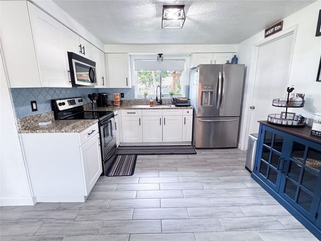 9616 PINE RIDGE AVENUE, Riverview, FL 33578