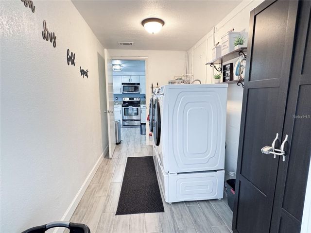 9616 PINE RIDGE AVENUE, Riverview, FL 33578