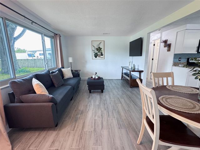 9616 PINE RIDGE AVENUE, Riverview, FL 33578