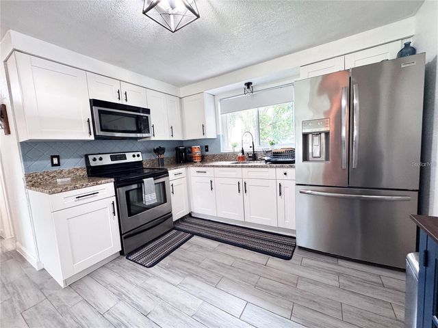 9616 PINE RIDGE AVENUE, Riverview, FL 33578