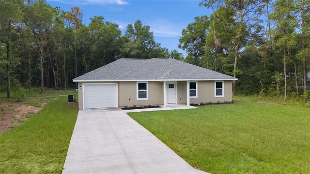 106 SEQUOIA TRAIL, Ocklawaha, FL 32179
