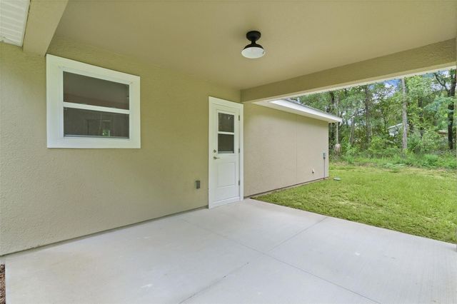 106 SEQUOIA TRAIL, Ocklawaha, FL 32179