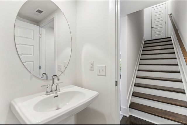 516 City Scape, Nashville, TN 37218