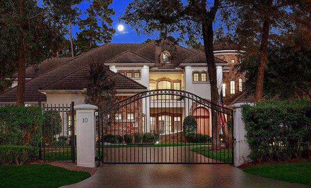 10 Norlund Way, The Woodlands, TX 77382