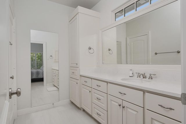 10 Norlund Way, The Woodlands, TX 77382