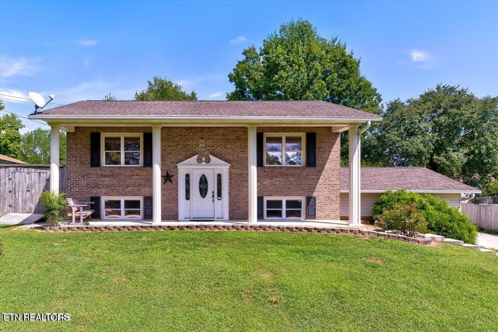 121 Highland Drive, Kingston, TN 37763