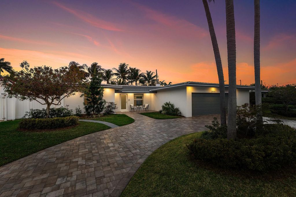 2846 NE 35th Court, Lighthouse Point, FL 33064