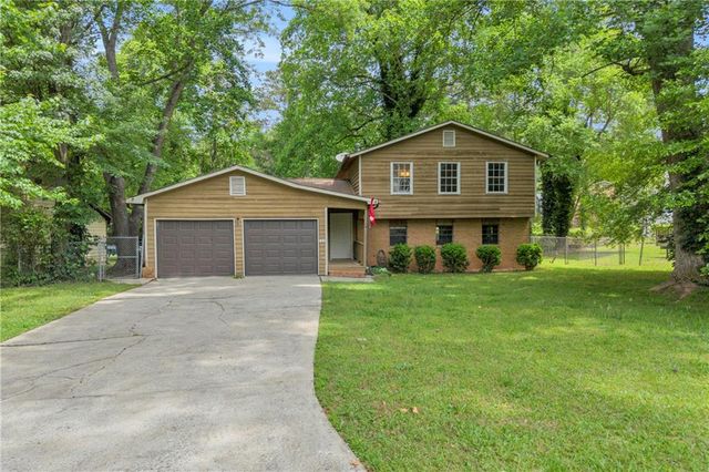 46 Stanebrook Court, Jonesboro, GA 30238