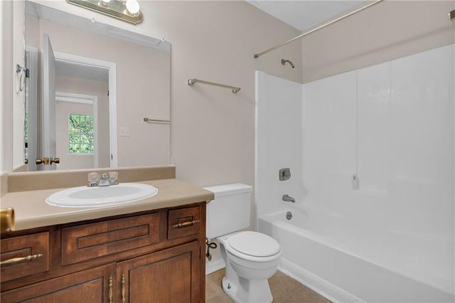 46 Stanebrook Court, Jonesboro, GA 30238