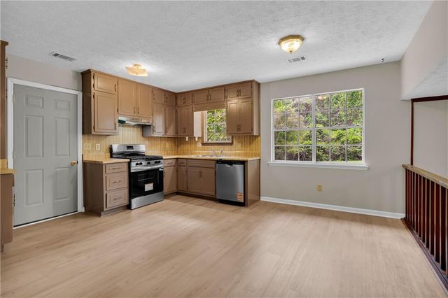 46 Stanebrook Court, Jonesboro, GA 30238