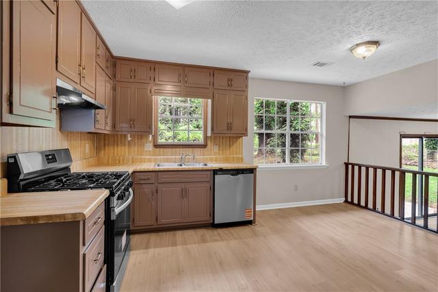 46 Stanebrook Court, Jonesboro, GA 30238