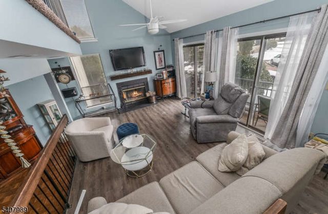 275 Crabtree Ct, Bernards Twp., NJ 07920