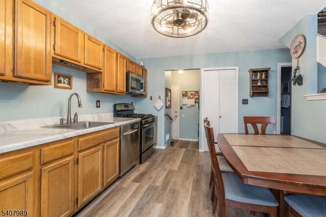 275 Crabtree Ct, Bernards Twp., NJ 07920