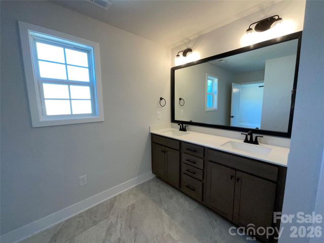 719 Pinecone Drive 28, Gastonia, NC 28056