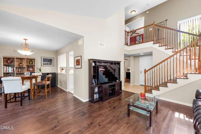 926 Sandberg Lane, Ventura, CA 93003