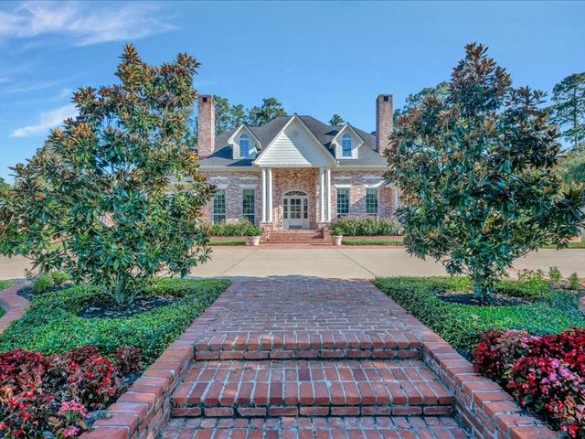 107 Torrey Pines Drive, Lufkin, TX 75901