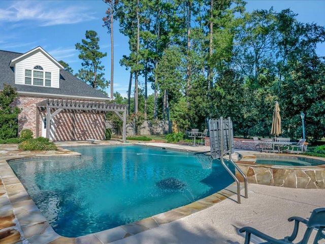 107 Torrey Pines Drive, Lufkin, TX 75901