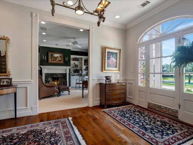 107 Torrey Pines Drive, Lufkin, TX 75901