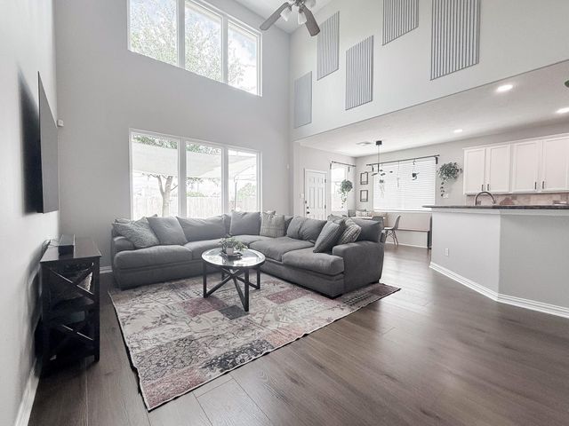 13731 Rolling River Lane, Houston, TX 77044