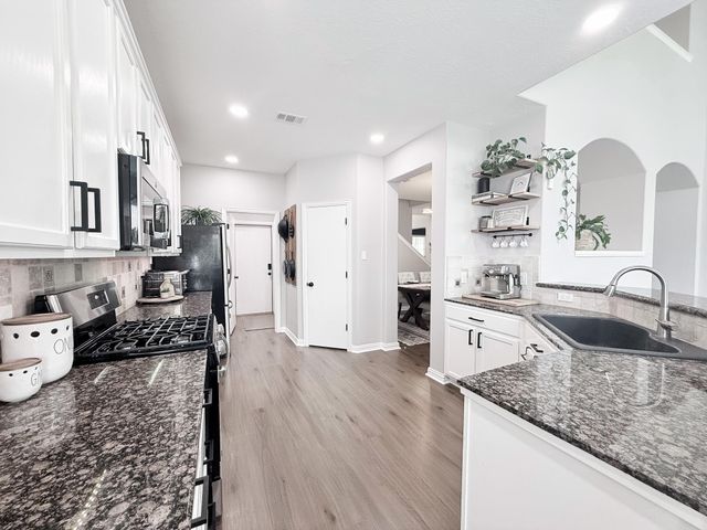 13731 Rolling River Lane, Houston, TX 77044