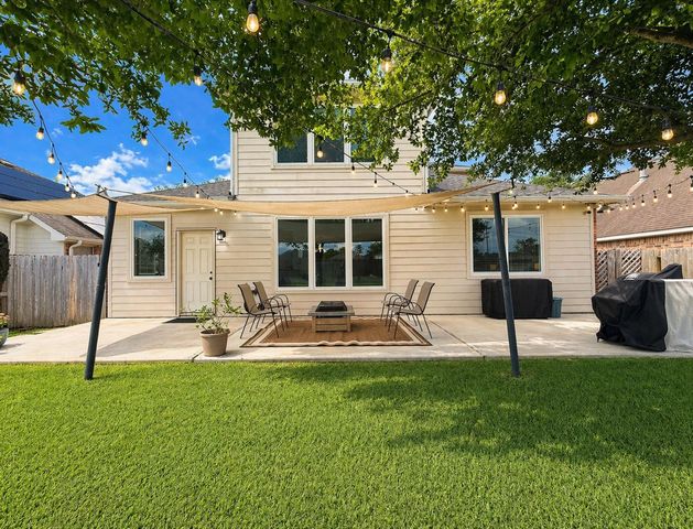 13731 Rolling River Lane, Houston, TX 77044