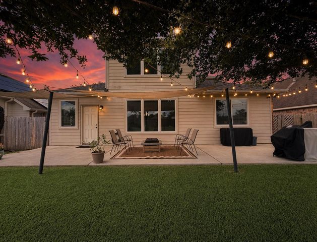 13731 Rolling River Lane, Houston, TX 77044