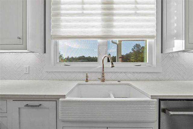 1634 Currahee Club Drive, Toccoa, GA 30577